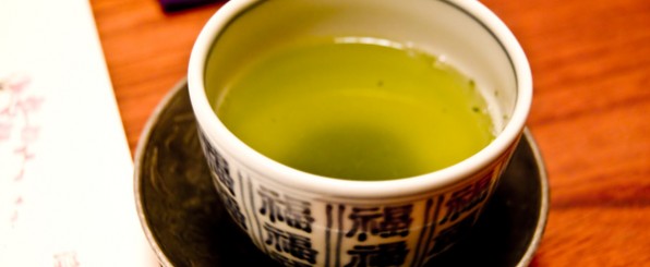 元気で美しい女性の味方!すごすぎる緑茶の力