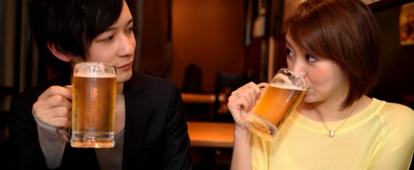 駆け引きは逆効果!?女性の恋愛テクニック