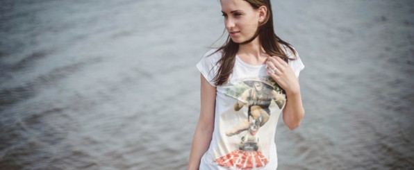 さらりと着こなしたい!大人のオシャレTシャツ