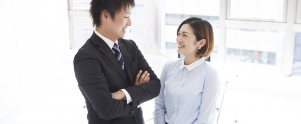 職場の男女