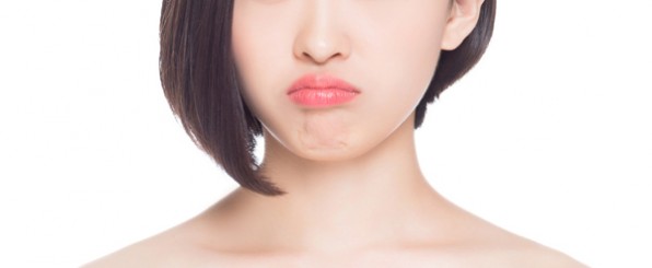 不満顔の女性 美白 効果がない