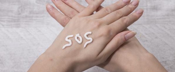 手のカサカサ何とかしたい!手荒れ対策とおすすめハンドクリーム