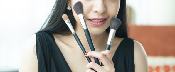 毛穴落ちしてファンデがキレイにのらない!目立つ毛穴を何とかしたい!タイプ別アプローチ方法